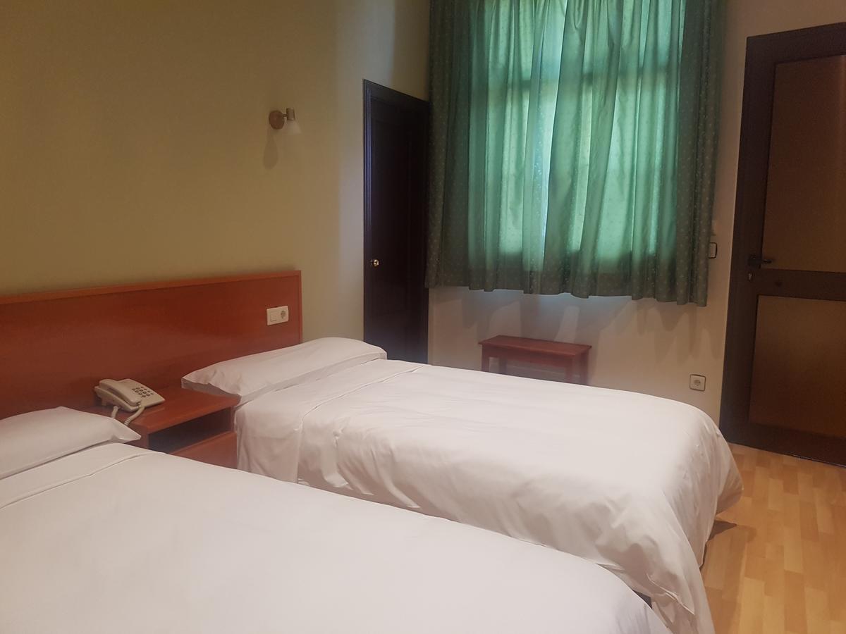 Hotel Arcea Villaviciosa Luaran gambar